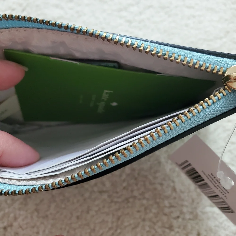 NWT Kate Spade Bee Milkas Pond Wristlet in Blue Hydrangea